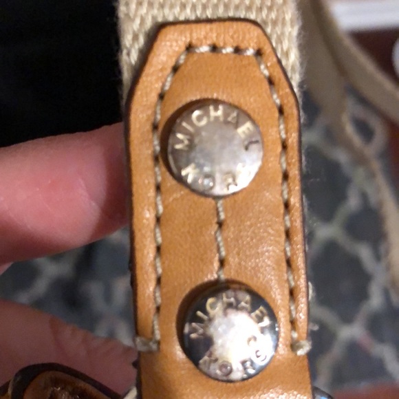 Michael Kors Cross Body - Picture 9 of 9